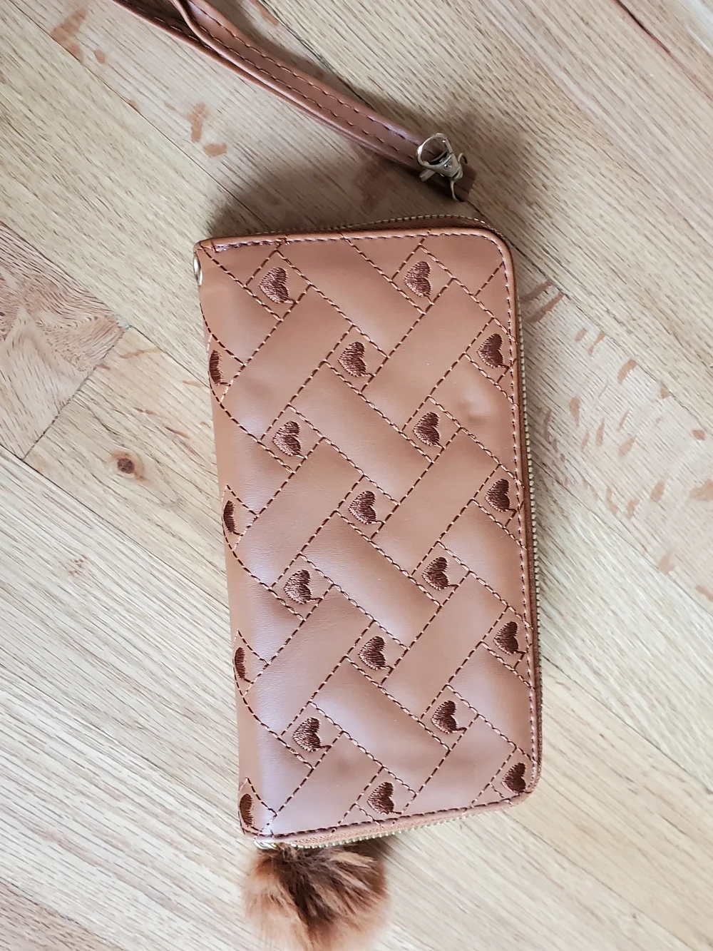 New Brown Quilted Heart Pattern Zip Wallet